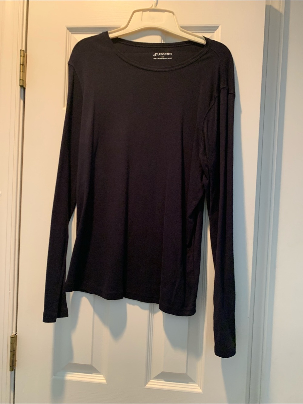 St. John’s Bay Black Long-Sleeve Crewneck Top